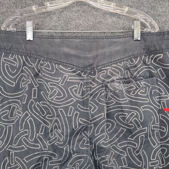 MMA Elite Athletic Shorts Mens Size XL Gray Geometric Dragon Pattern - Picture 10 of 15